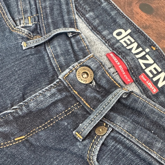 Levi's Denizen Modern Boot Cut Jeans Dark Wash Denim, Women’s size 2 - Picture 7 of 9